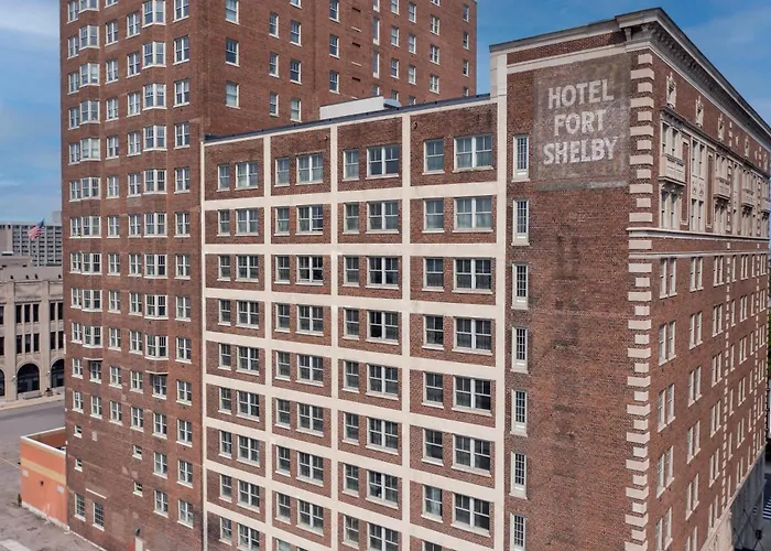 Hotel near College: Doubletree Suites By Hilton Hotel Detroit Downtown - Fort Shelby